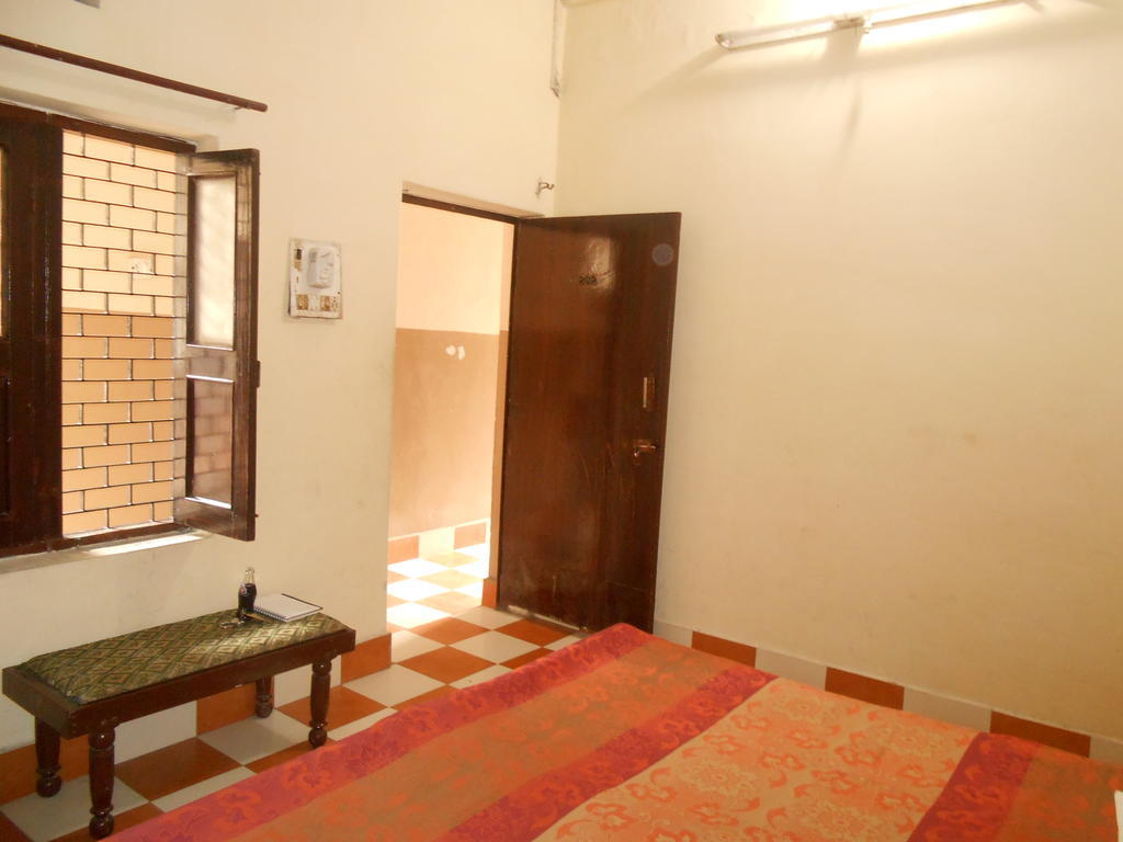 Gaurav Guest House 마투라 객실 사진